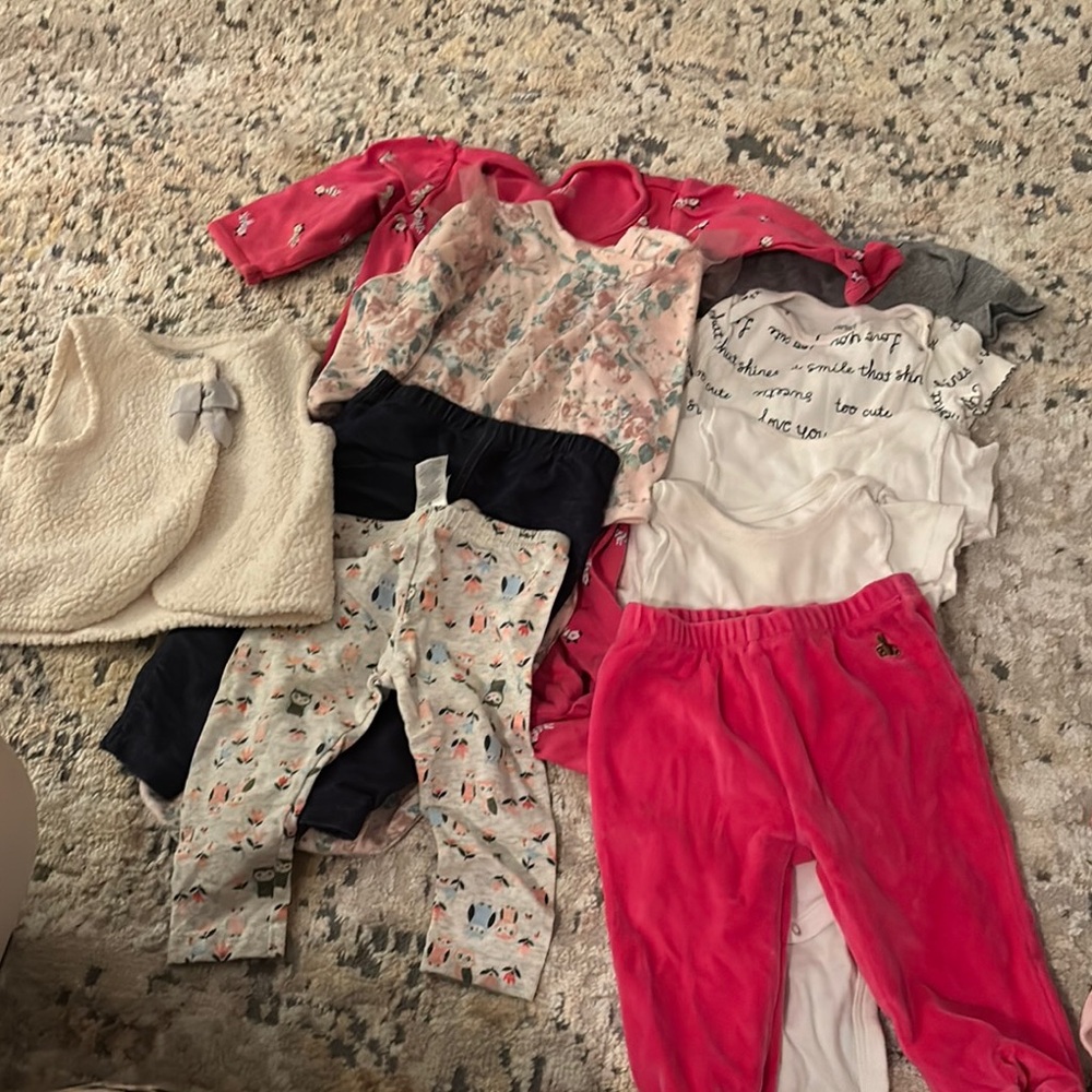 10 pieces- Adorable Baby Clothing Set in Pink and Cream